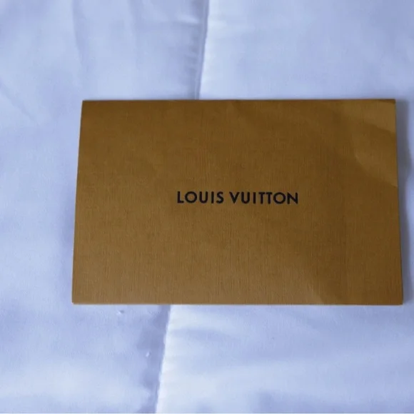 Louis Vuitton Azur Emilie Rose Ballerina Wallet - Picture 9 of 9